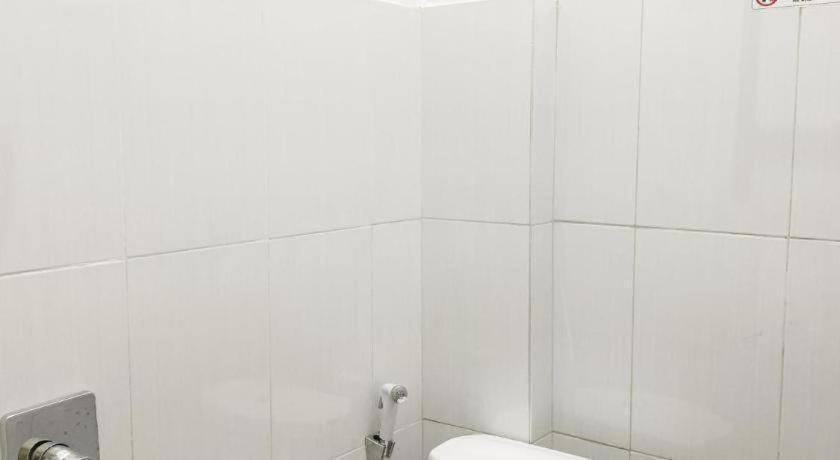 Sawojajar Inn Маланг Екстериор снимка