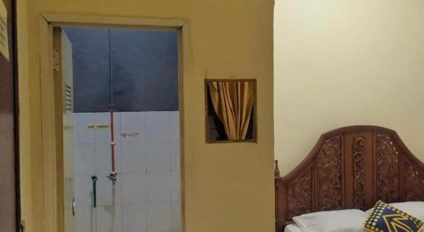 Sawojajar Inn Маланг Екстериор снимка