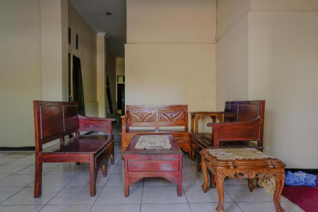 Sawojajar Inn Маланг Екстериор снимка